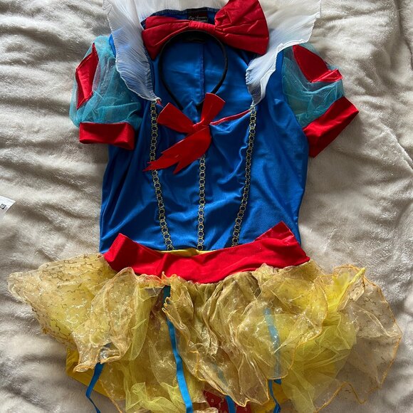 Leg Avenue womens 3PC.Sexy Miss Snow Costume size S - Picture 5 of 5